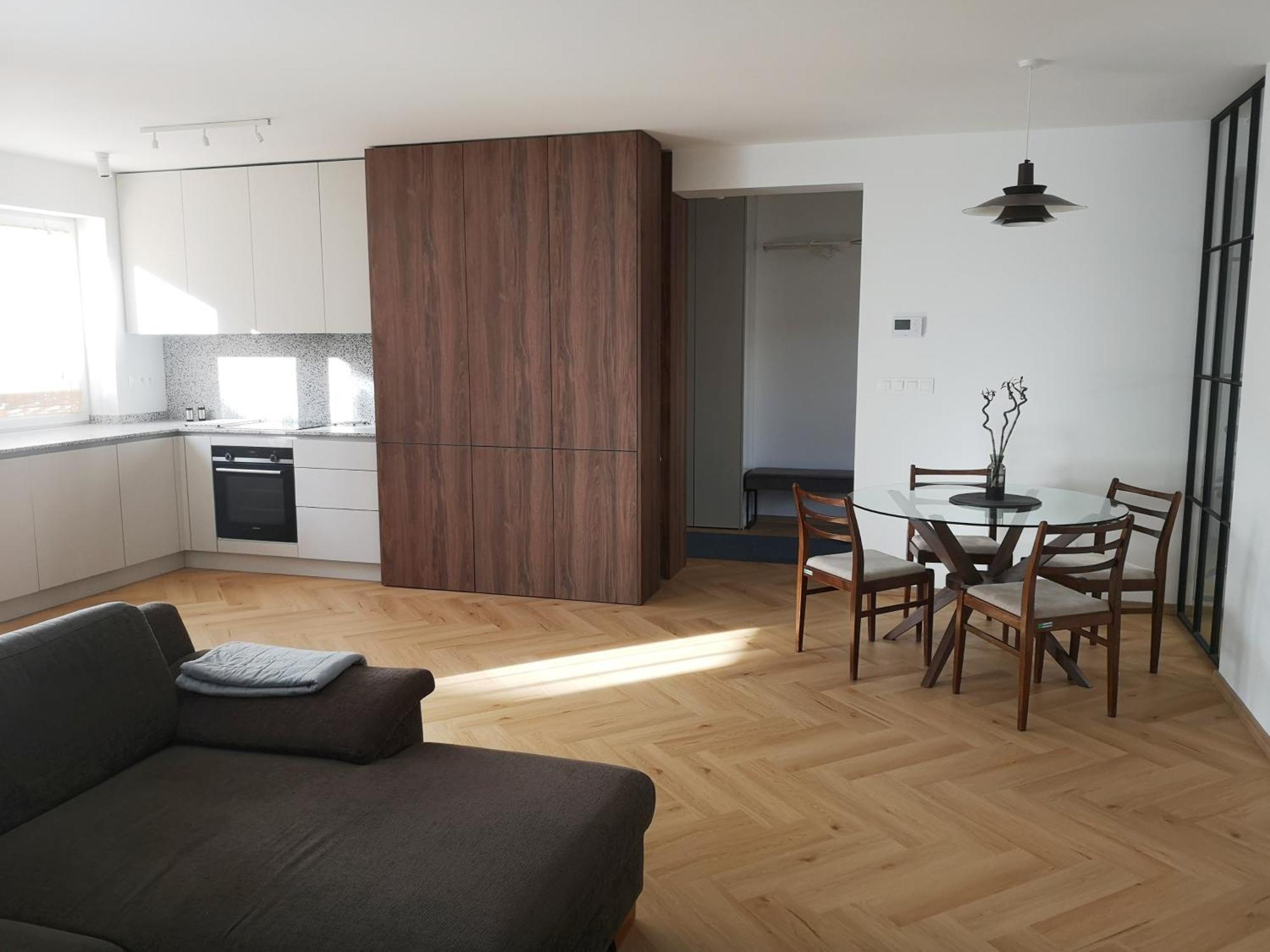 Beautiful New Apt In Old Town Near Train Station - Free Parking Bratislava Exteriér fotografie